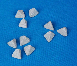 Alumina Ceramische hoge hardheids Oppoetsende Schuurmiddelen, 2.5 tot 2.8 G/CM3 Ernst